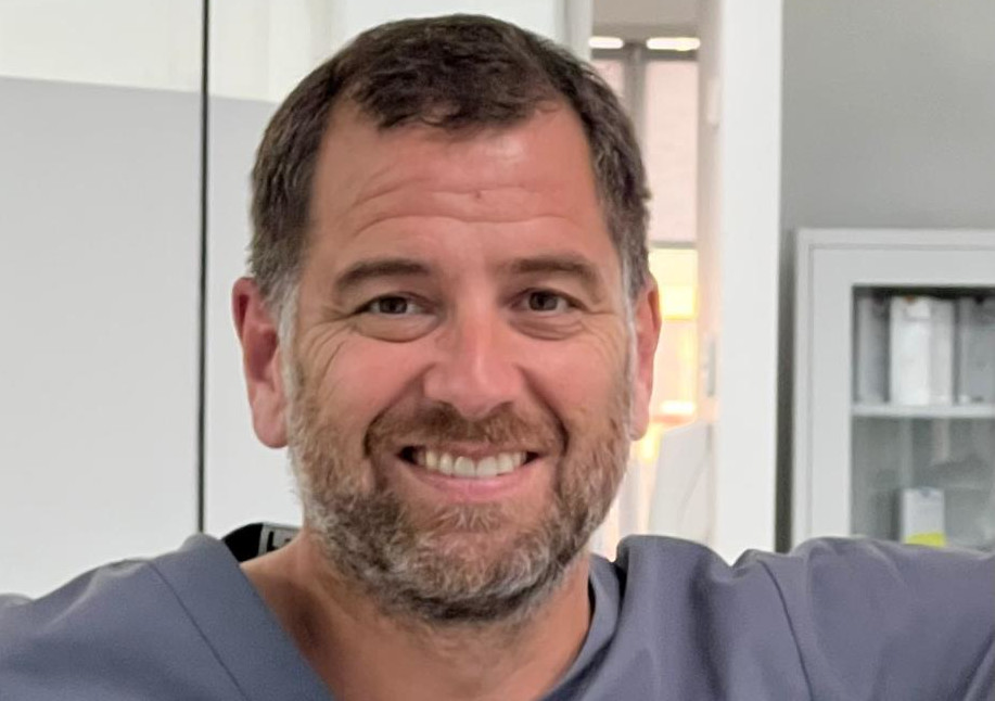 Dr. Rodrigo Contreras