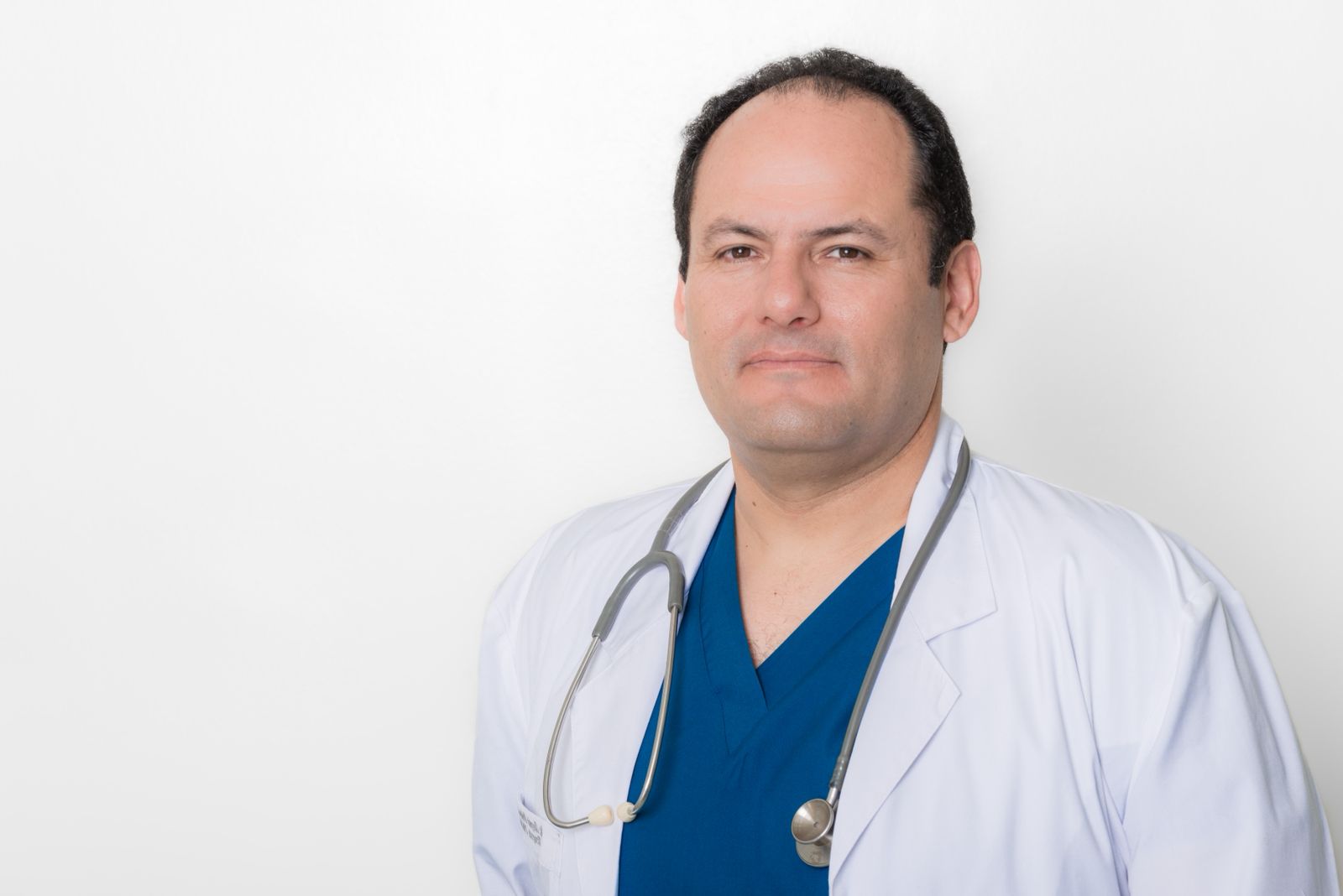 Dr. Sergio Valenzuela
